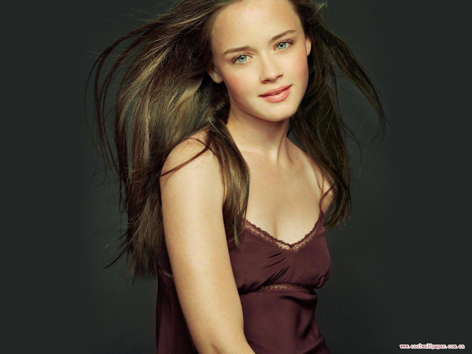 Sunt sot si sotie din iunie, dar nimeni nu a stiut nimic pana acum! Alexis  Bledel si iubitul ei s-au casatorit