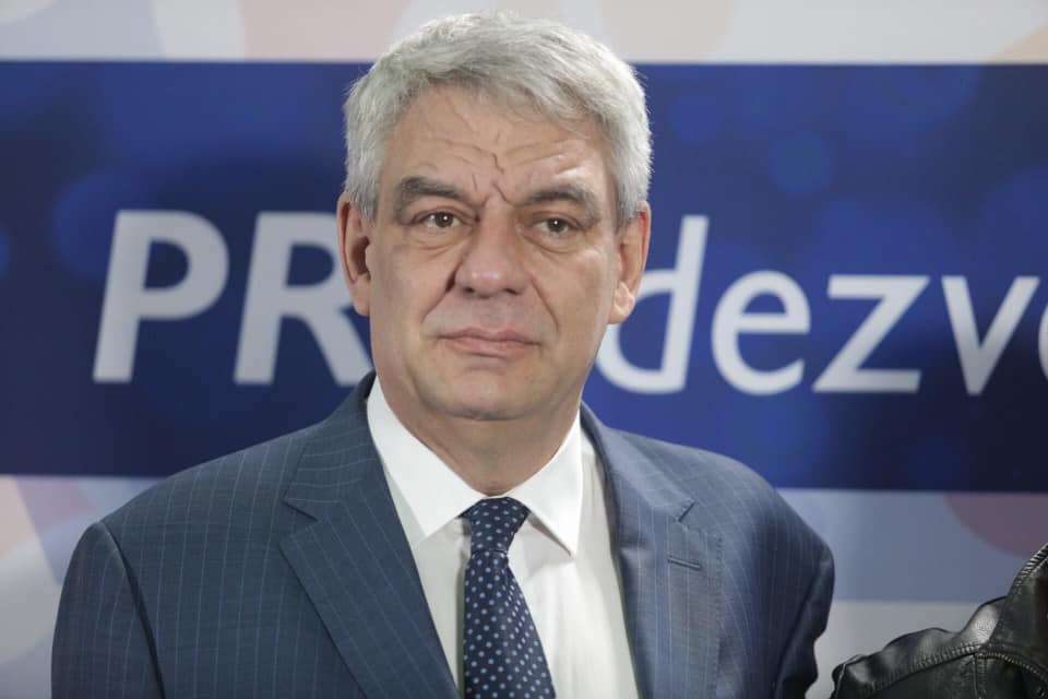 Mihai Tudose Ironii La Adresa Premierului Pe Florinel Il IncurcÄƒ Greaua Mostenire Aia LÄƒsatÄƒ De Ministrul De FinanÅ£e F CiÈ›u Premierului F CiÈ›u