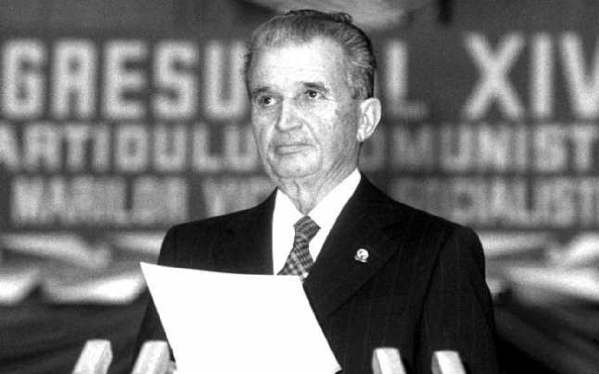 Fostul dictator Nicolae Ceaușescu rămâne fără titlul de Doctor Honoris Causa. Universitatea din București a decis retragerea titlului