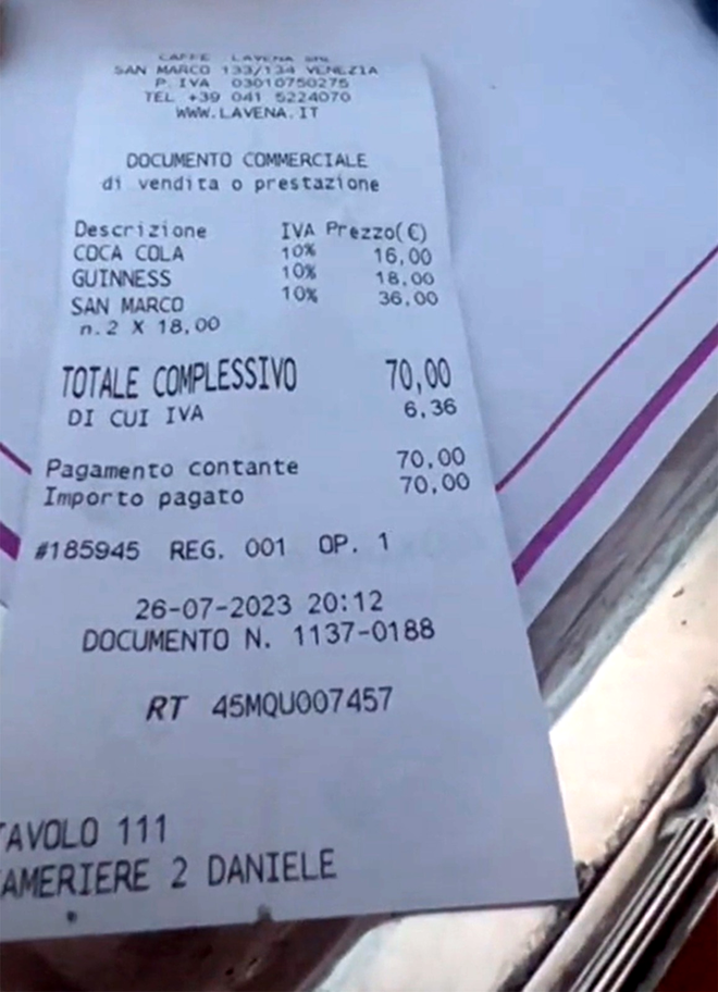 Cât a plătit un turist pentru o bere în Veneția. „Taxa pe muzică”, noutatea teraselor din Italia