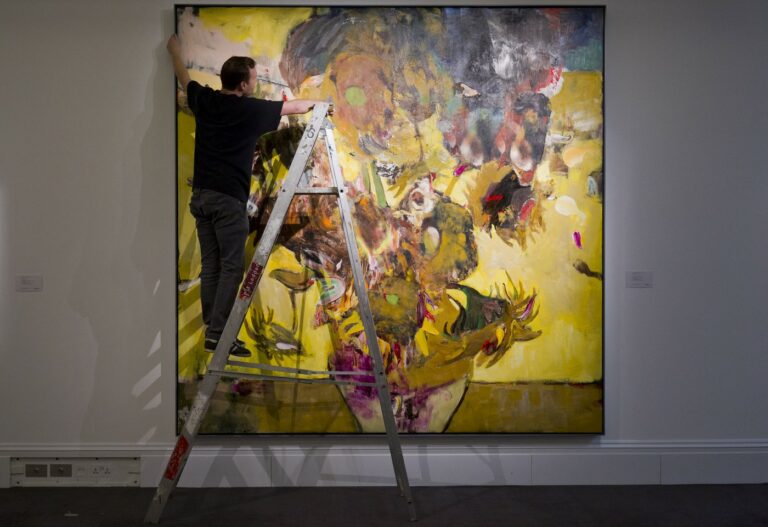 “The Sunflowers in 1937” de Adrian Ghenie la Sotheby’s Londra. Foto: Profimedia