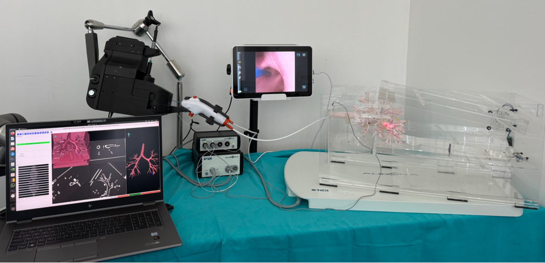 Sistemul robotic a fost creat pentru a acorda asistență medicilor în timpul procedurilor care includ folosirea unor instrumente flexibile, cum ar fi endoscop, catetere sau forceps/ac de biopsie